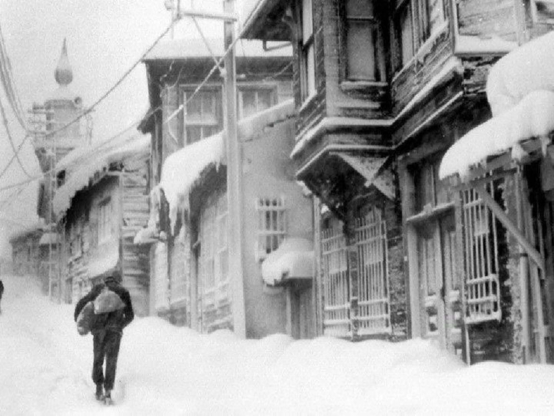 1954 - İstanbul'da yaşanan büyük kış mevsimi 6